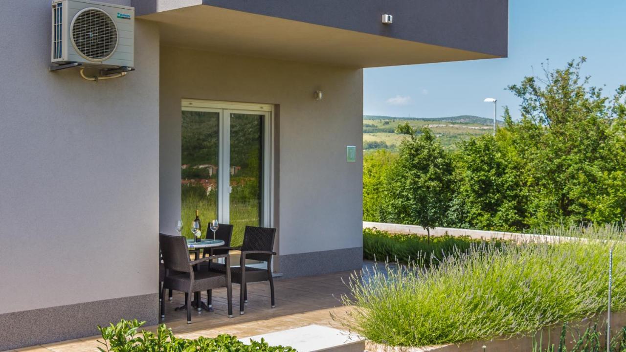 Apartman Nature Dugopolje Exteriér fotografie